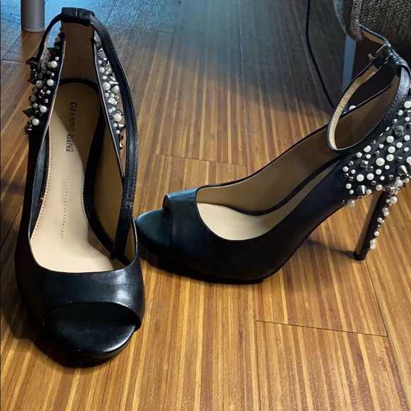 Gianni Bini Naraa Spiked Heel - Picture 1 of 4